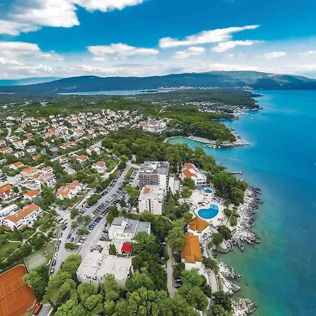 Apartamento 2 Bedroom In Pinezići