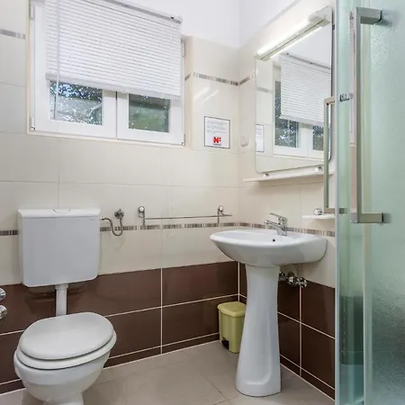 2 Bedroom In Lejlighed *